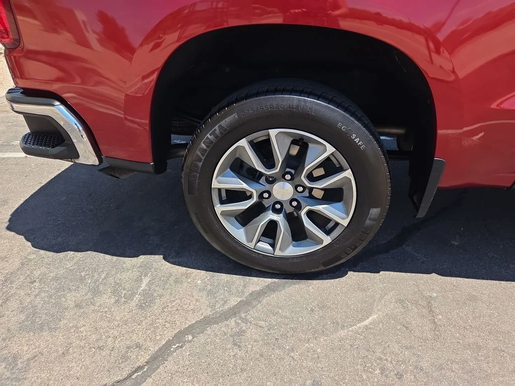 Used 2020 Red Chevrolet LT image 25