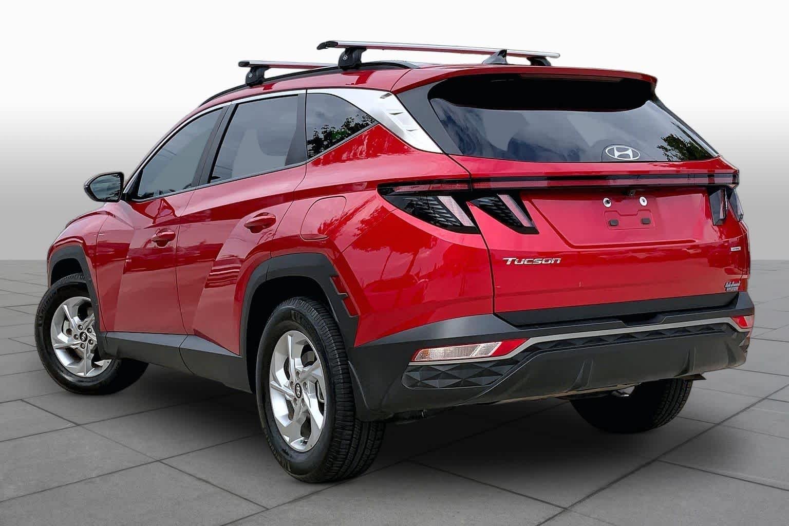 Used 2023 Calypso Red Hyundai SEL image 12