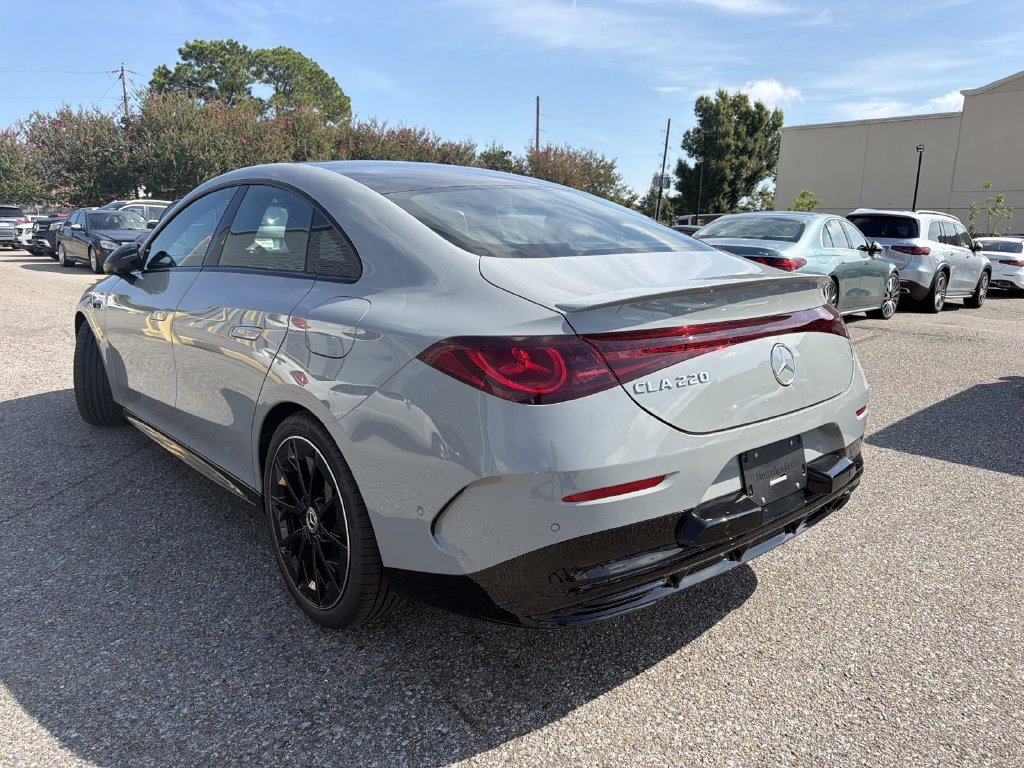New 2027 MANUFAKTUR Alpine Grey Mercedes-Benz CLA 220 image 3