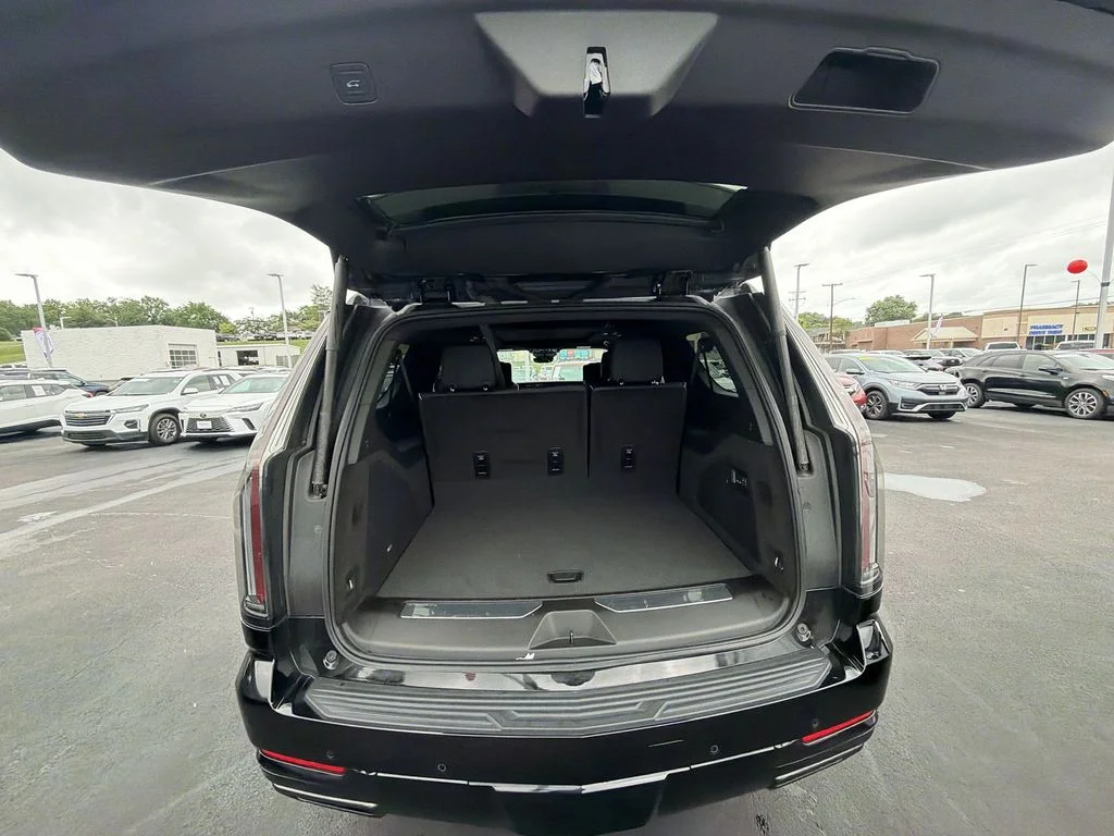 Used 2025 Black Cadillac Sport image 31