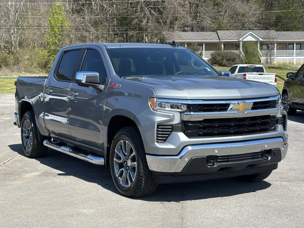 Used 2026 Sterling Gray Metallic Chevrolet LT image 4