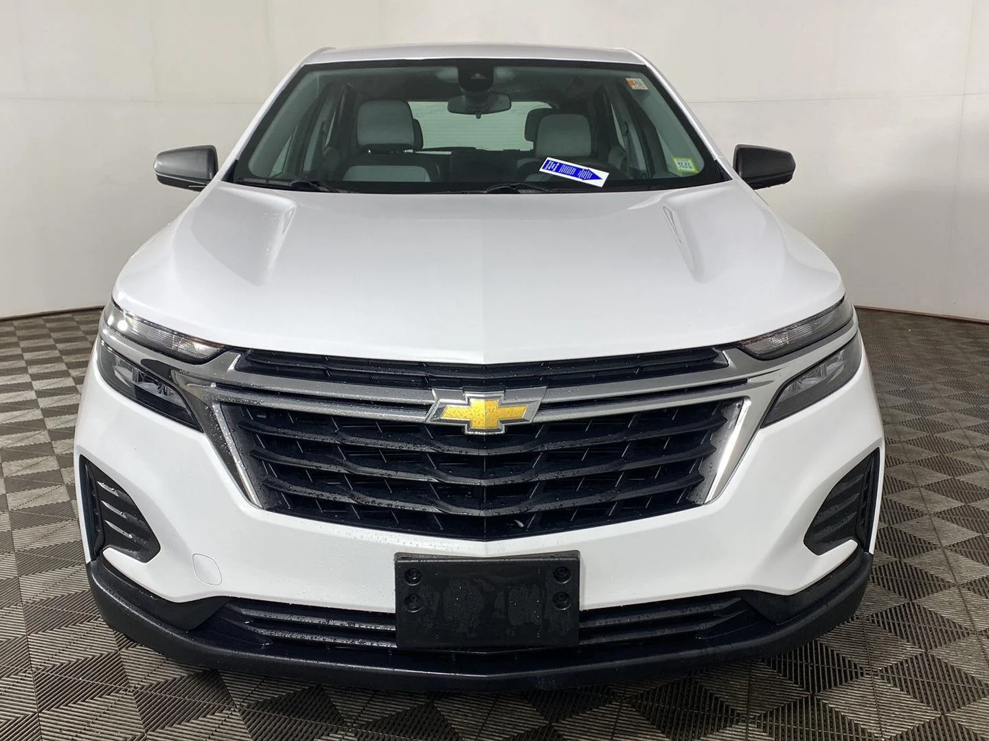 Used 2024 Summit White Chevrolet LS image 5