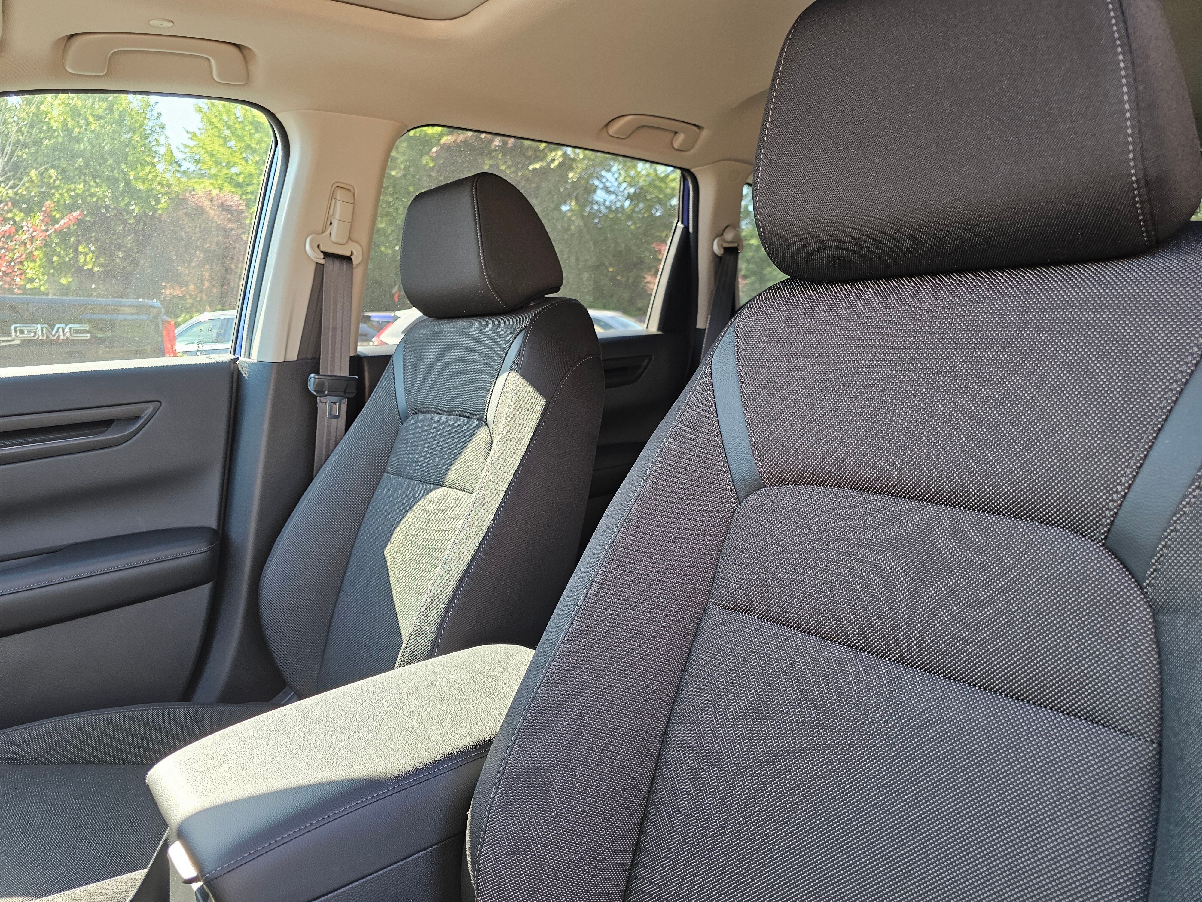 2025 Honda CR-V EX - Photo 23