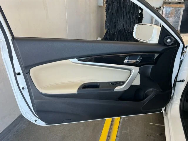 Used 2015 White Orchid Pearl Honda EX-L image 33