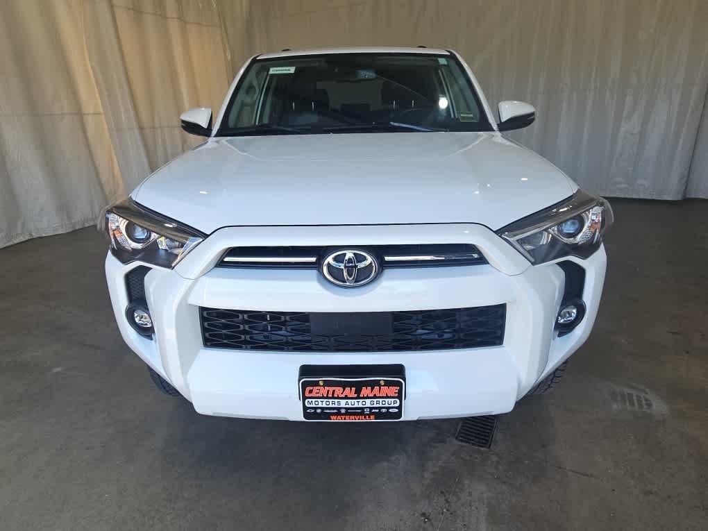 Used 2023 Ice Cap Toyota SR5 Premium image 5