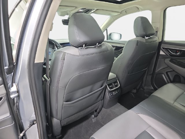 Used 2020 Ice Silver Metallic Subaru Onyx Edition XT image 12