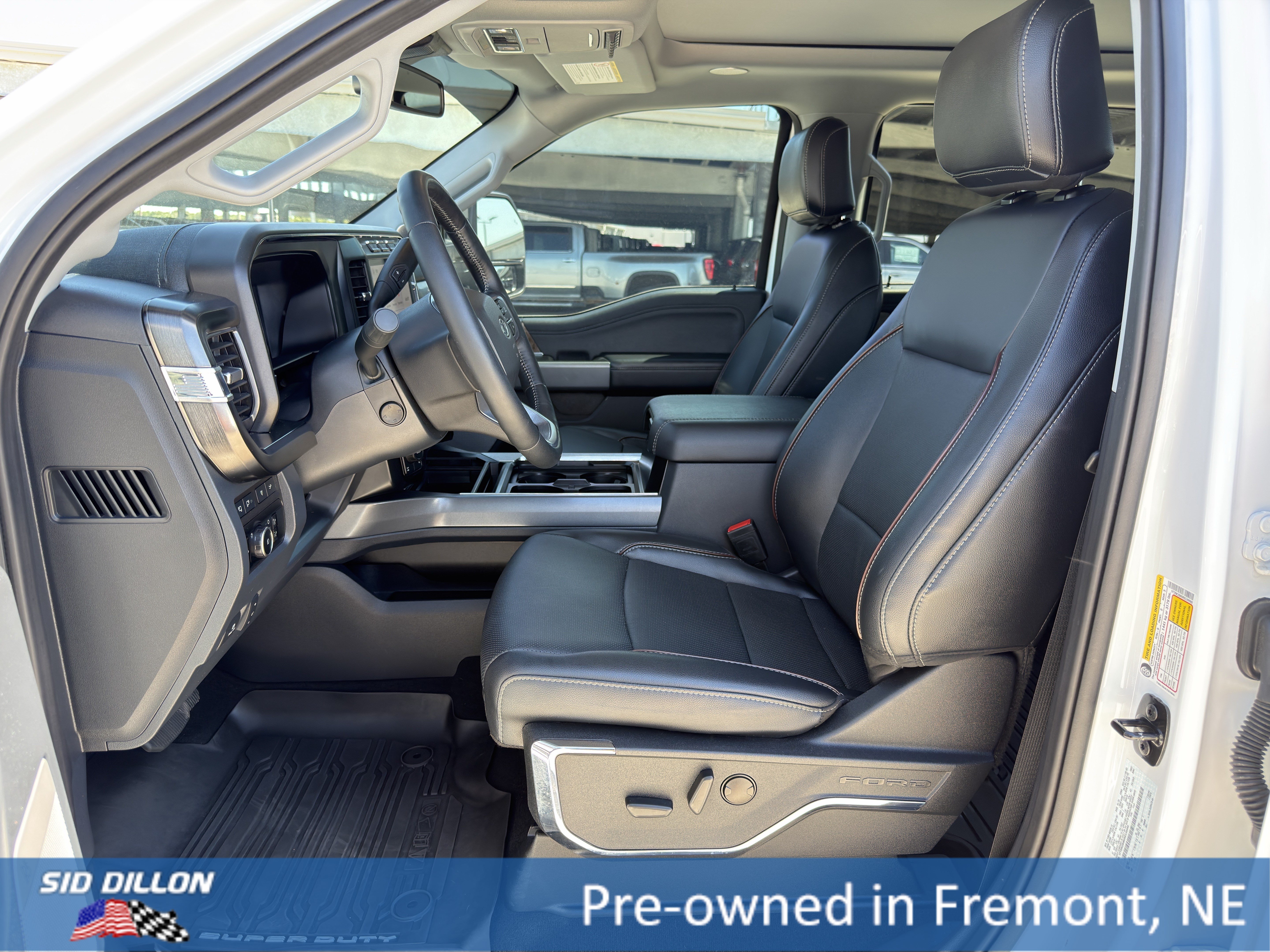 Used 2024 White Ford LARIAT image 17