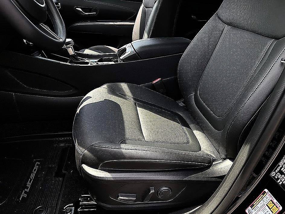 New 2026 Phantom Black Hyundai SEL Plus FWD image 8