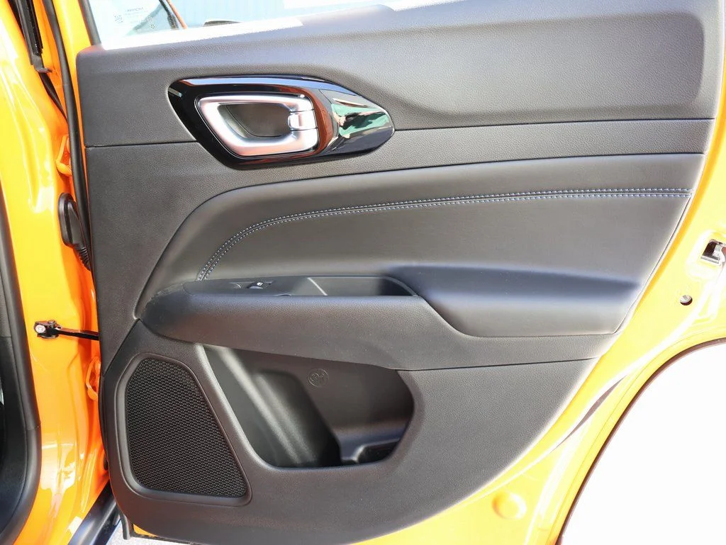 New 2026 Joose Exterior Paint Jeep Latitude image 11