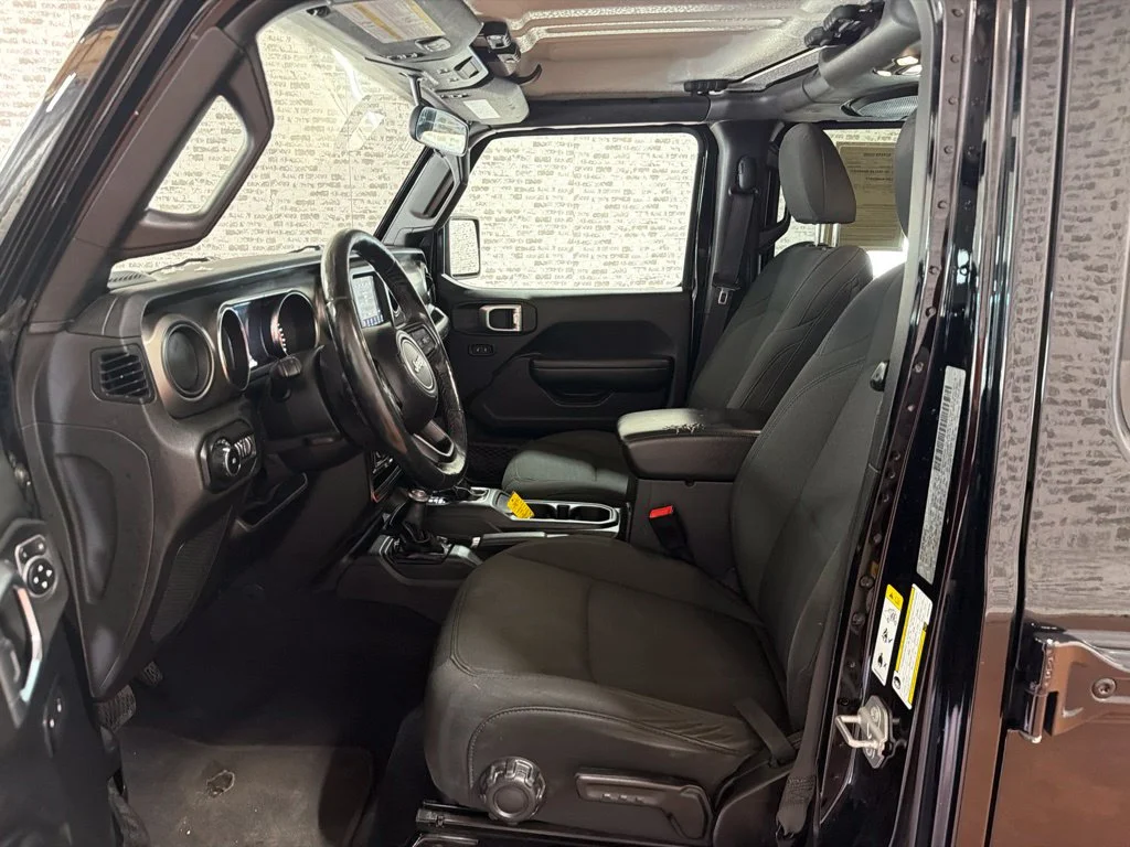 Used 2019 Black Clearcoat Jeep Unlimited Sport S image 17