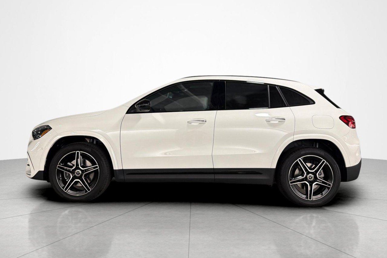 New 2026 Polar White Mercedes-Benz GLA 250 SUV image 2