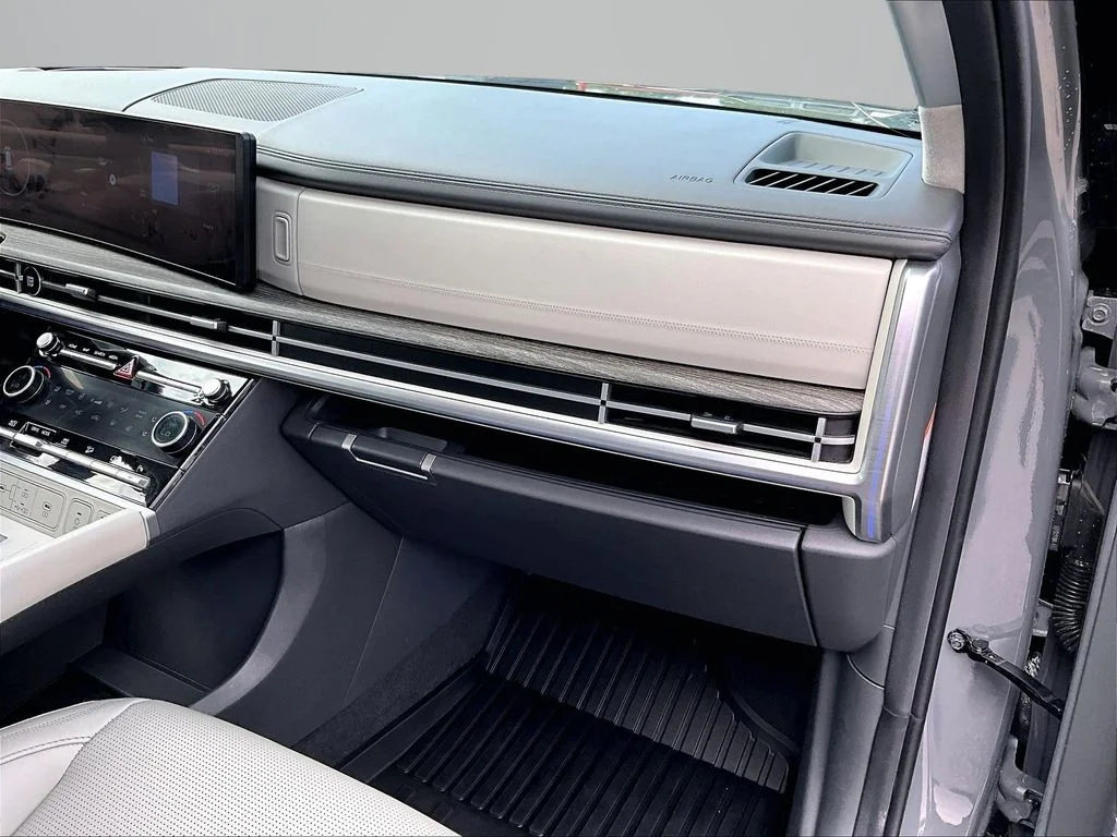 Used 2024 Gray Hyundai Calligraphy image 16