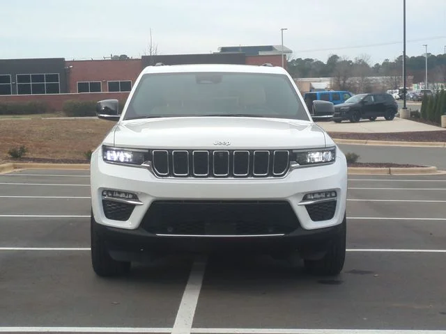 Used 2022 White Jeep 4xe image 16