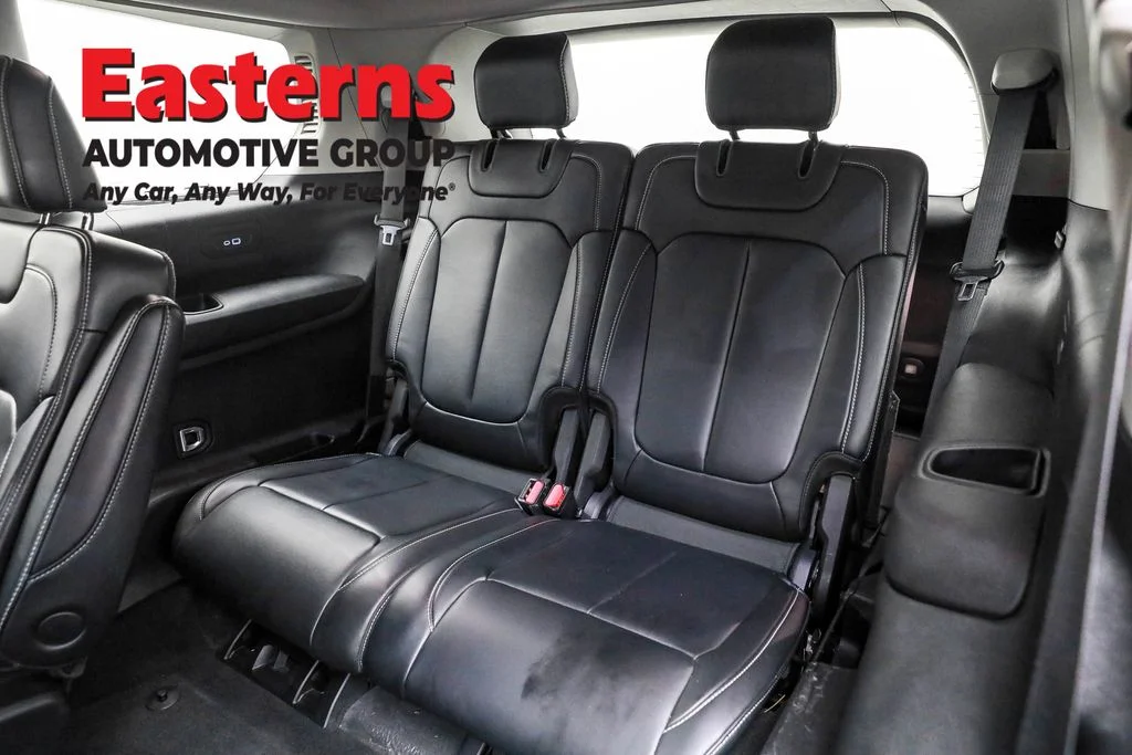 Used 2021 Red Jeep Limited image 34
