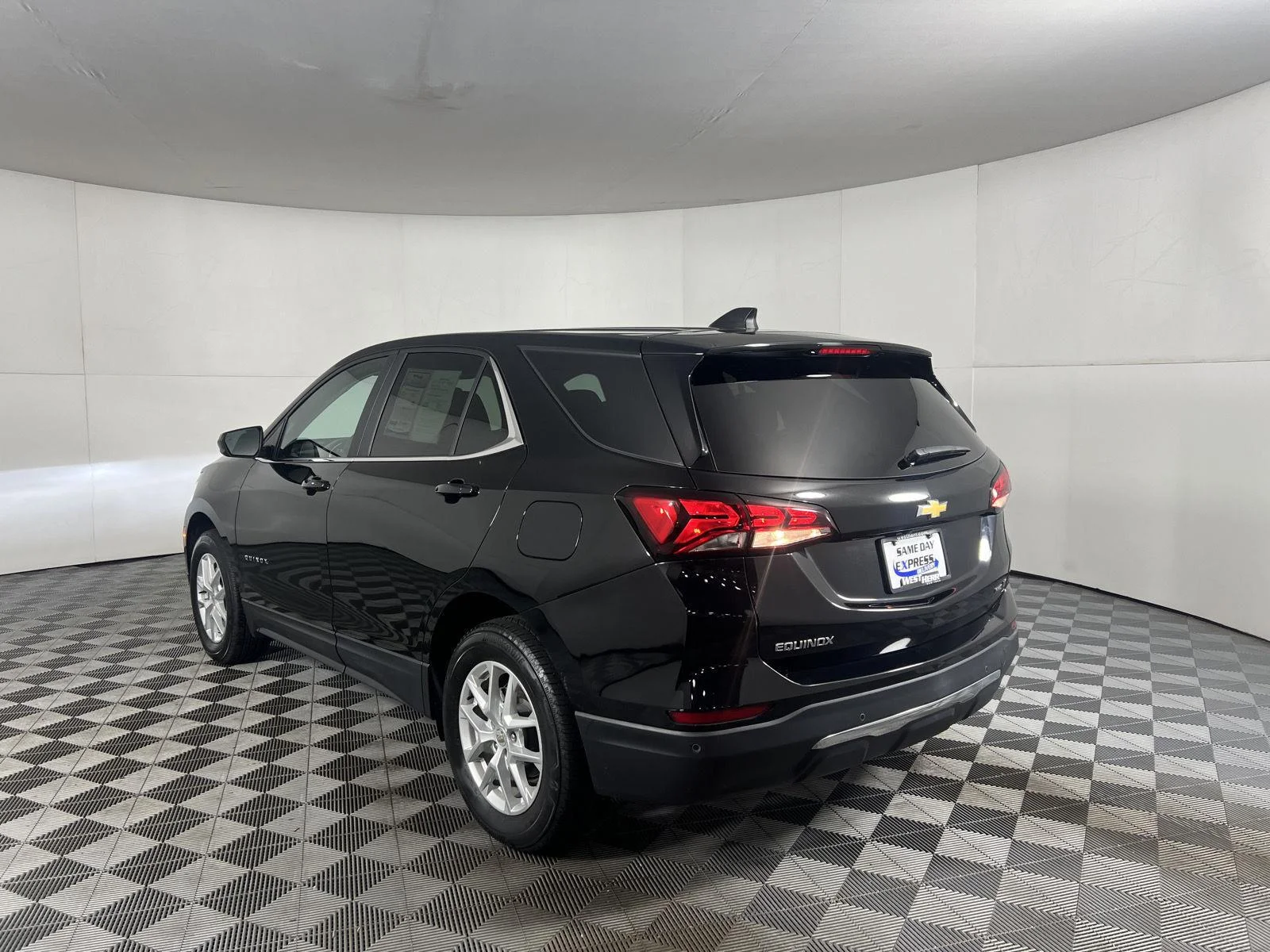 Used 2024 Mosaic Black Metallic Chevrolet LT image 42