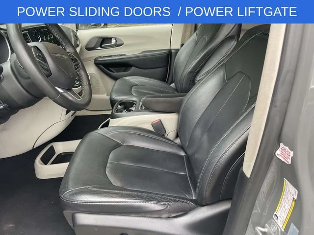 2022 Chrysler Pacifica Touring L - Photo 16