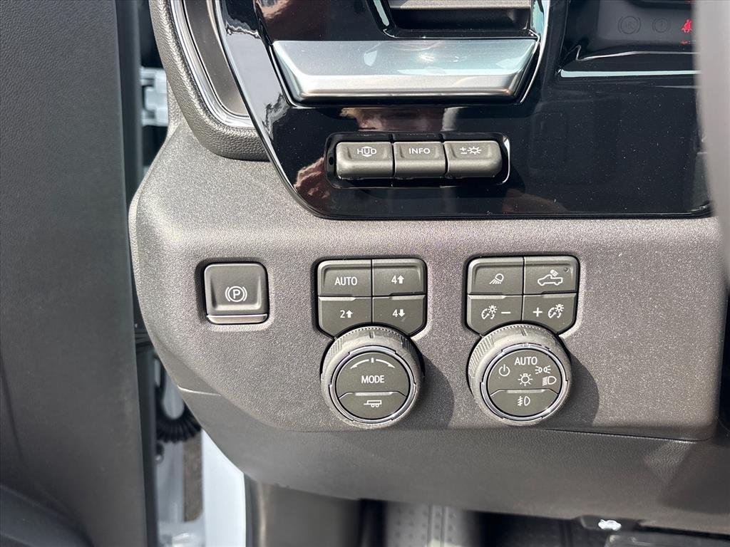 2026 Chevrolet Silverado 1500 High Country - Photo 18