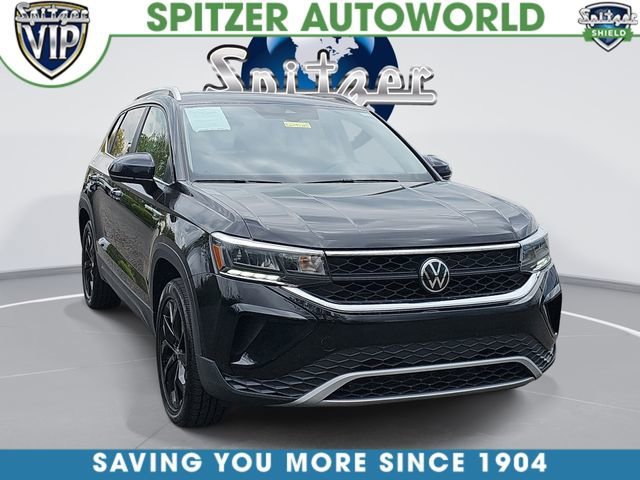2023 Volkswagen Taos 1.5T SE 4Motion's photo