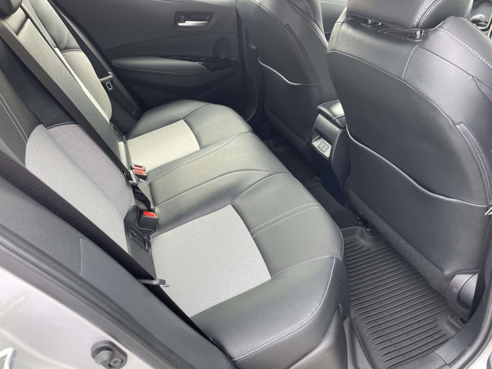 Used 2025 Classic Silver Metallic/Midnight Black Metallic Toyota XSE image 24