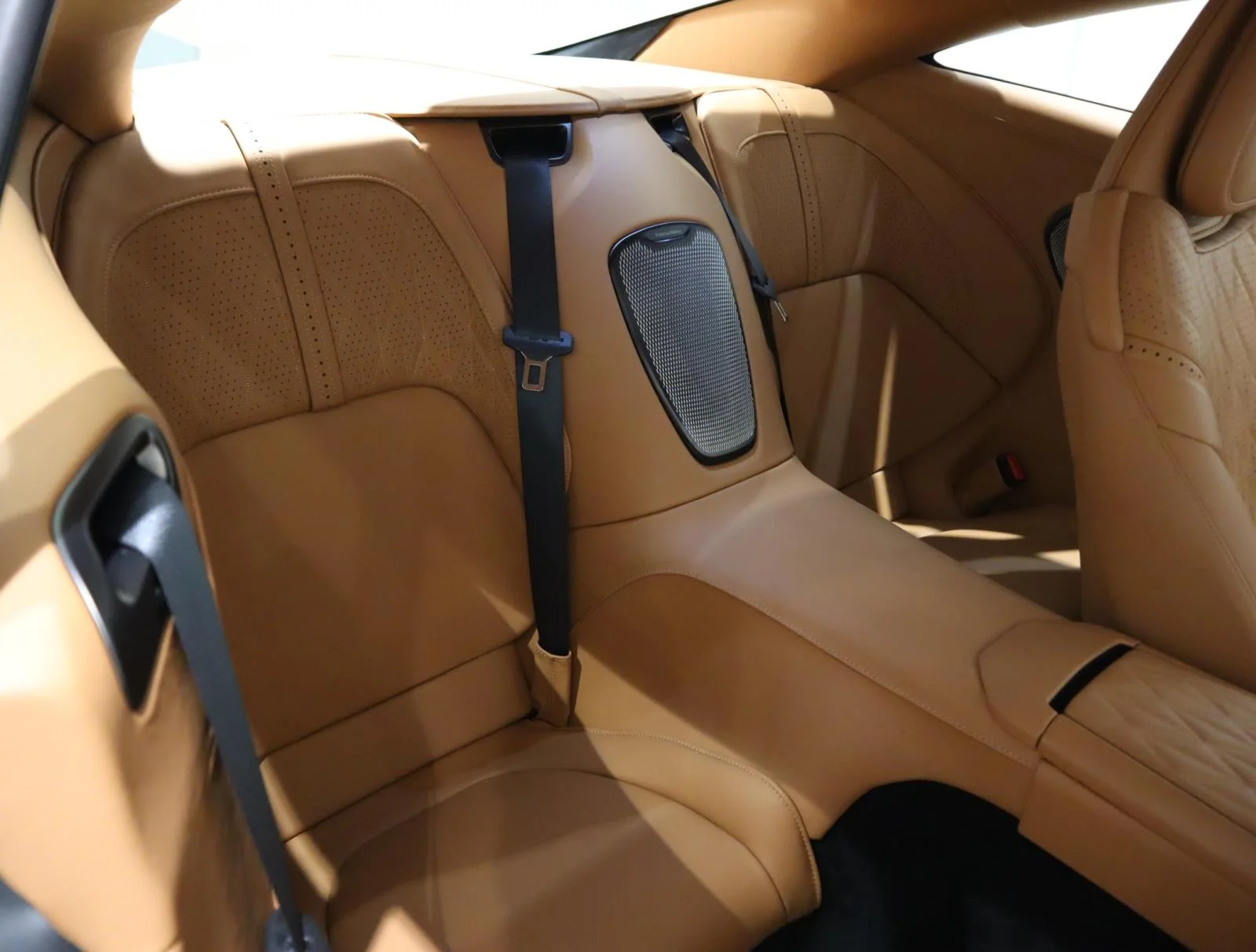 Used 2024 Zenith White Aston Martin Coupe image 15