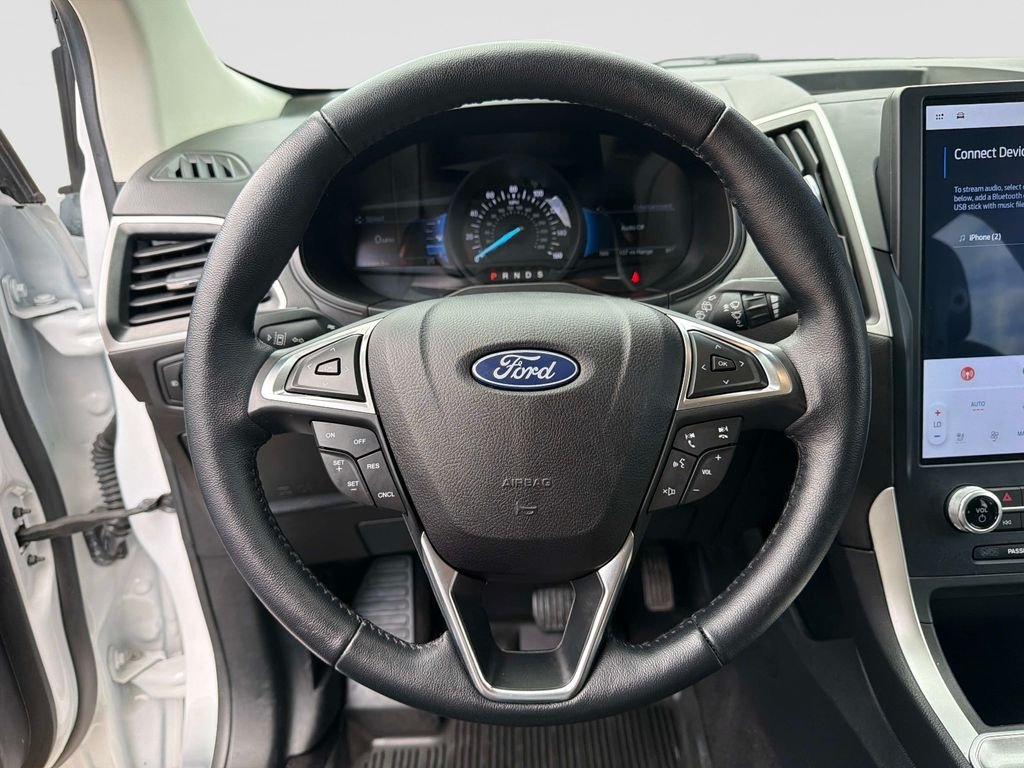 Used 2023 White Ford SEL image 32