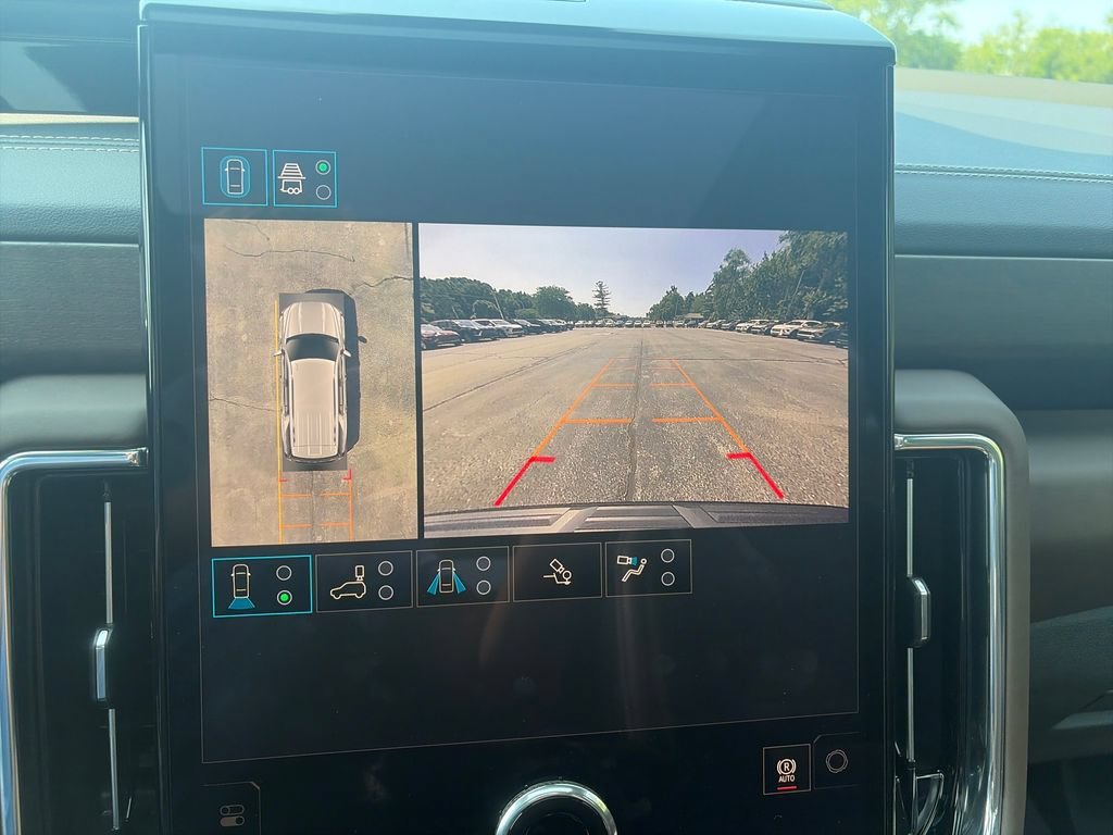 2026 GMC Yukon Denali Ultimate - Photo 40
