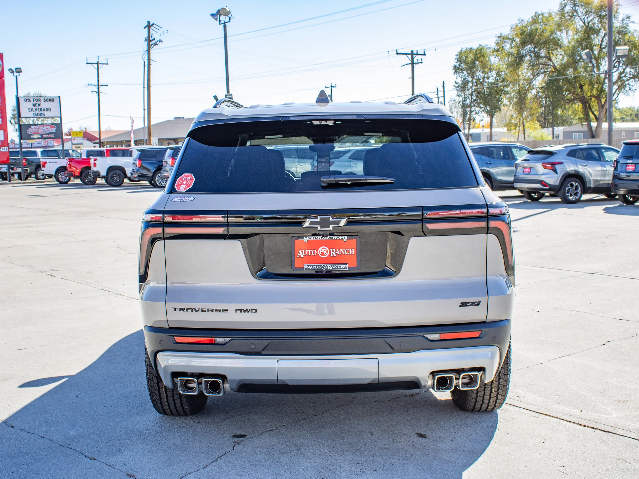 2027 Chevrolet Traverse Z71 - Photo 7