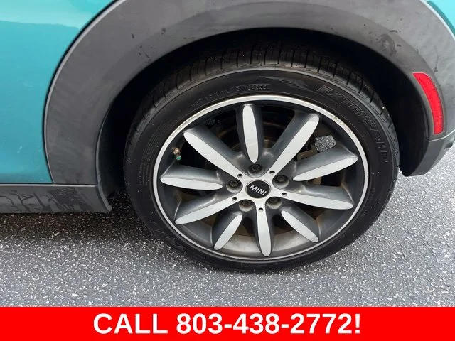 Used 2019 Blue MINI Classic image 26