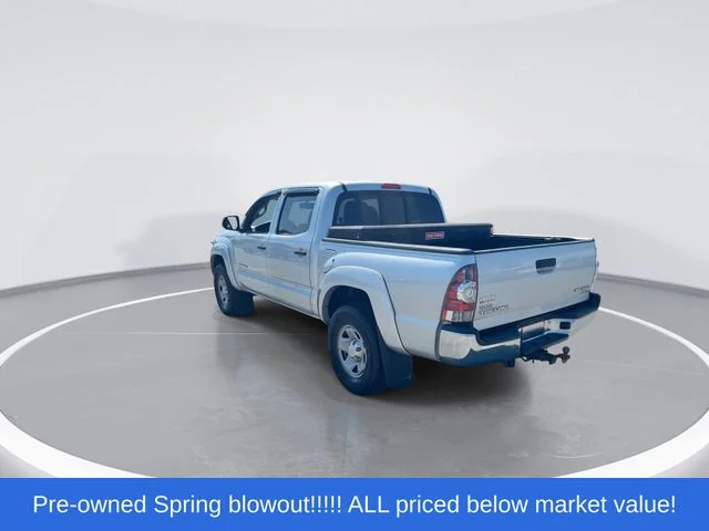 Used 2013 Silver Toyota SR5 image 6