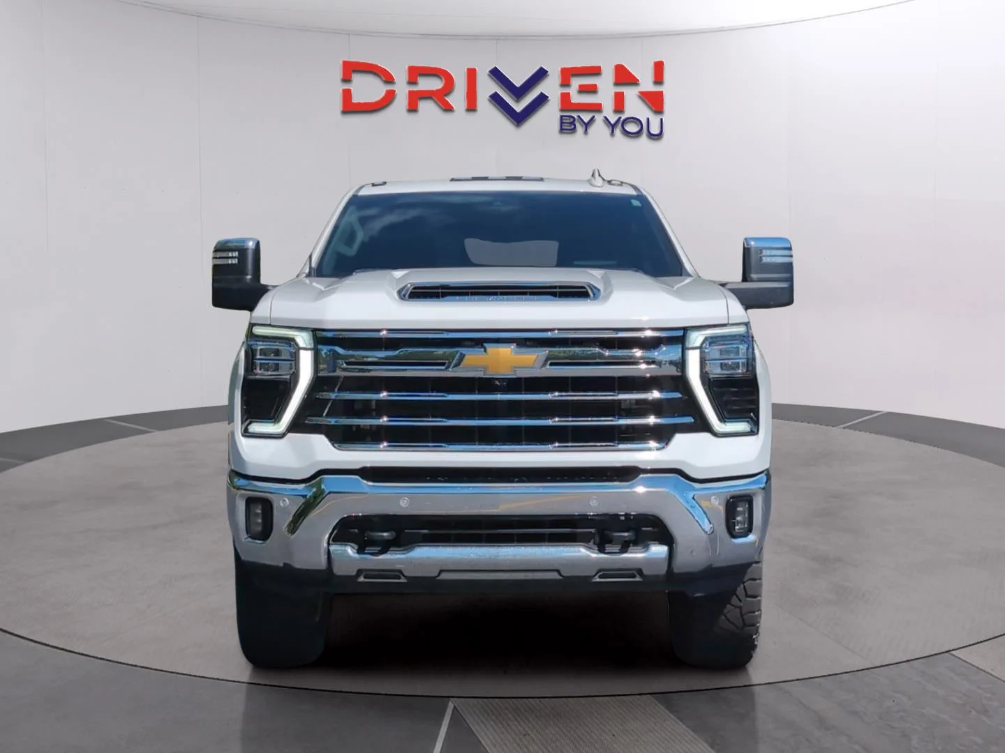 Used 2024 Summit White Chevrolet LTZ image 8
