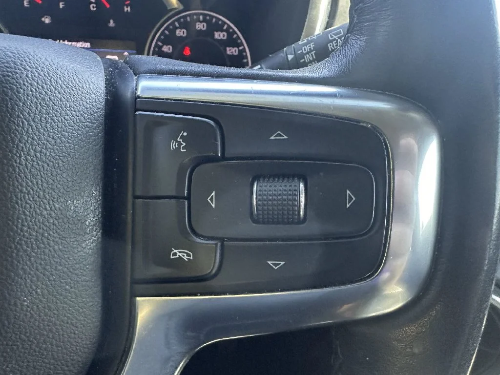 Used 2022 Blue Chevrolet LT image 16