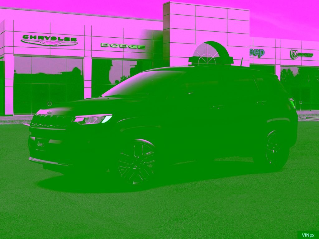 New 2026 Diamond Black Crystal Pearl-Coat Exterior Paint Jeep Limited image 2