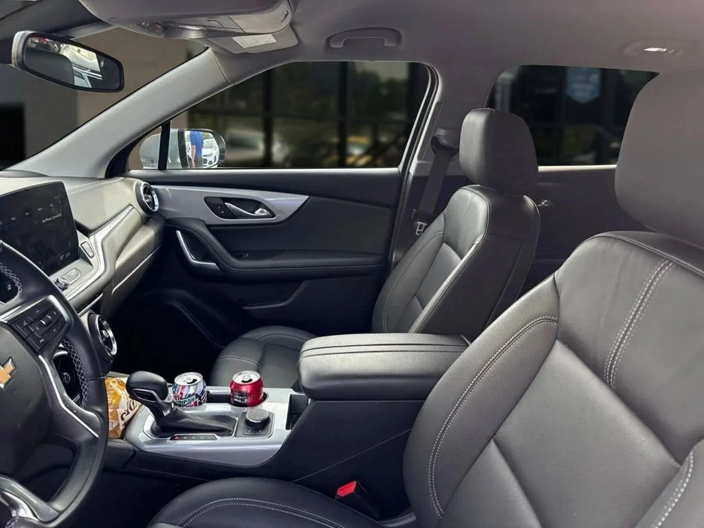 Used 2024 Sterling Gray Metallic Chevrolet LT image 28