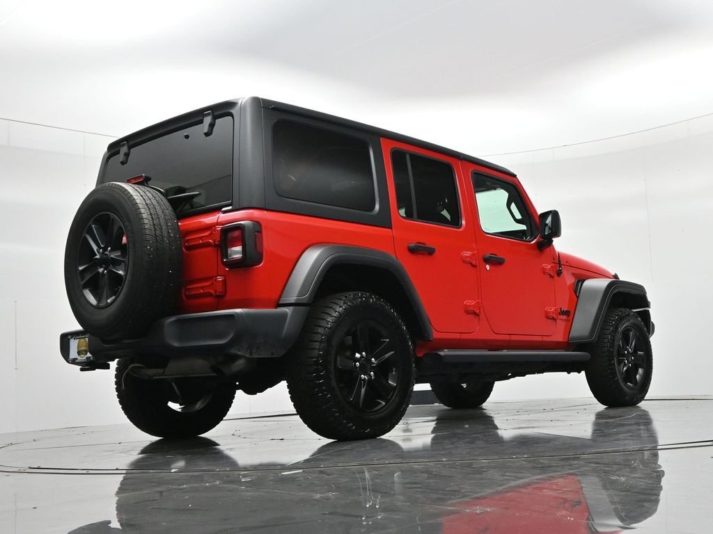 Used 2019 Red Jeep Unlimited Sport Altitude image 21