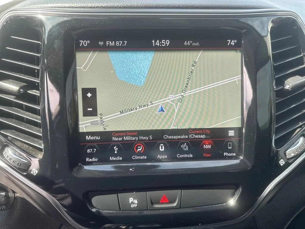 Used 2019 Gray Jeep Limited image 8