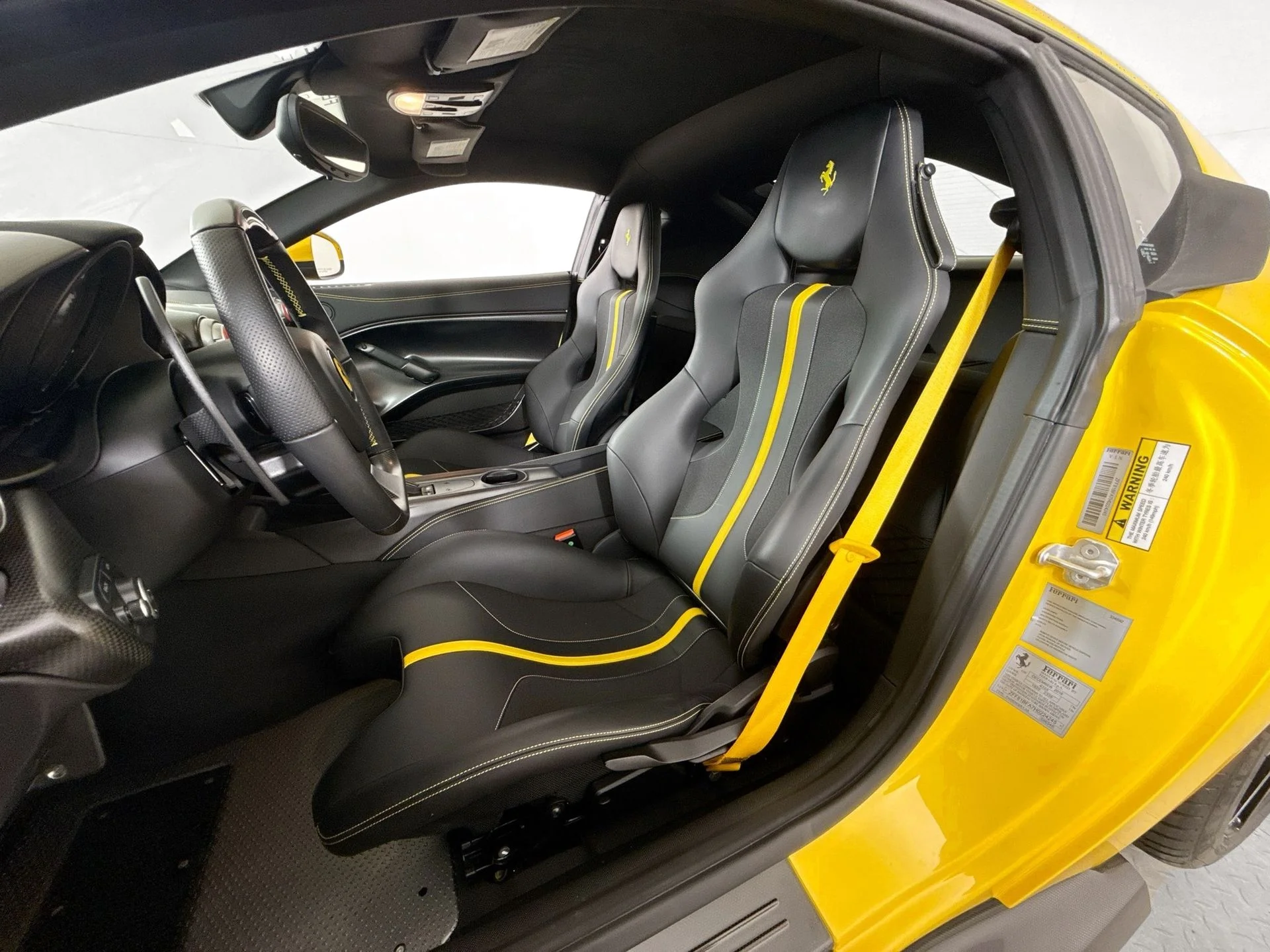 Certified Used 2017 Giallo Triplo Strato Ferrari Base image 9