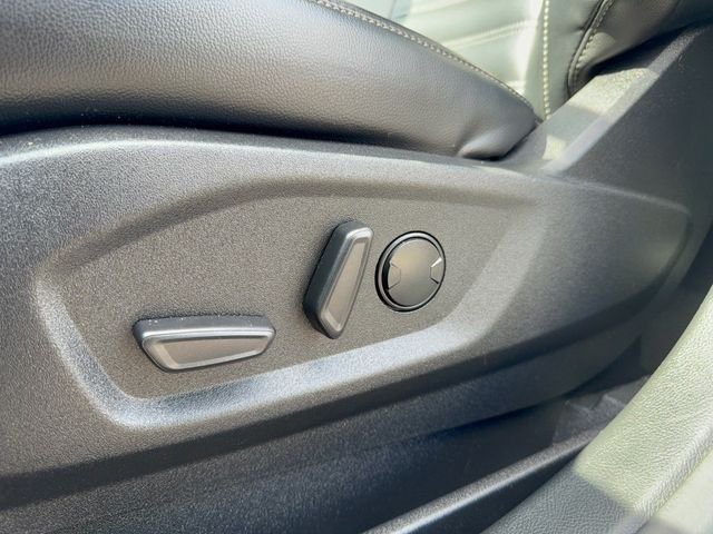 Used 2023 Blue Ford SEL image 15