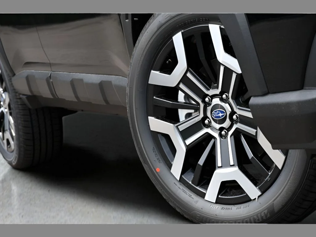 New 2026 CRYSTAL BLACK SILICA Subaru Touring XT image 10