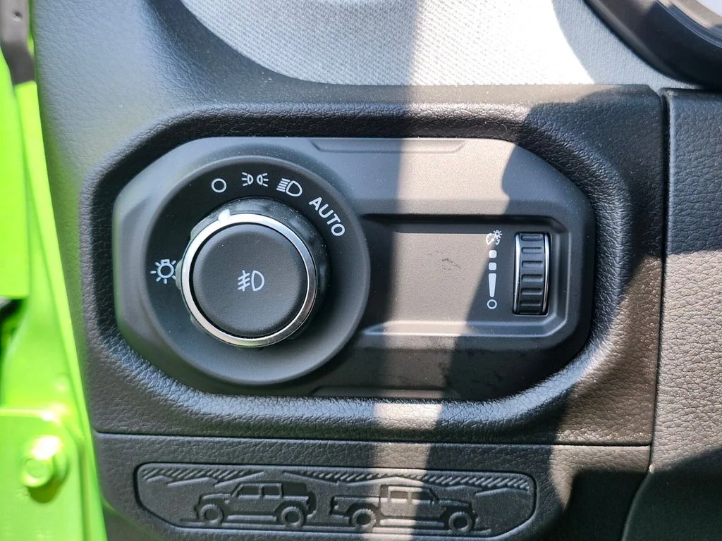 New 2026 Mojito Clearcoat Jeep Sport S image 17