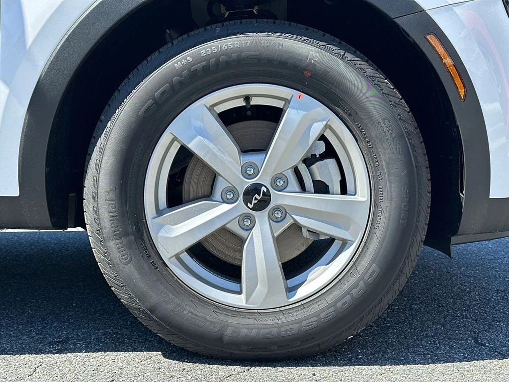 New 2026 White Kia LX image 12
