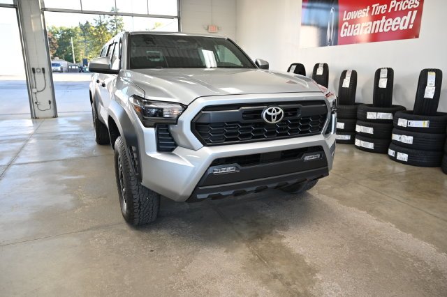Pre-Owned 2024 Toyota Tacoma TRD Off-Road 4D Double Cab in Marion