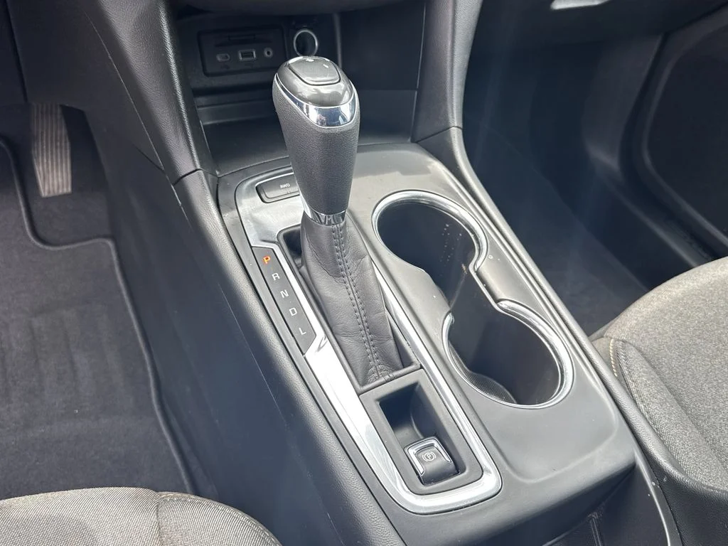 Used 2020 Silver Chevrolet LT image 32