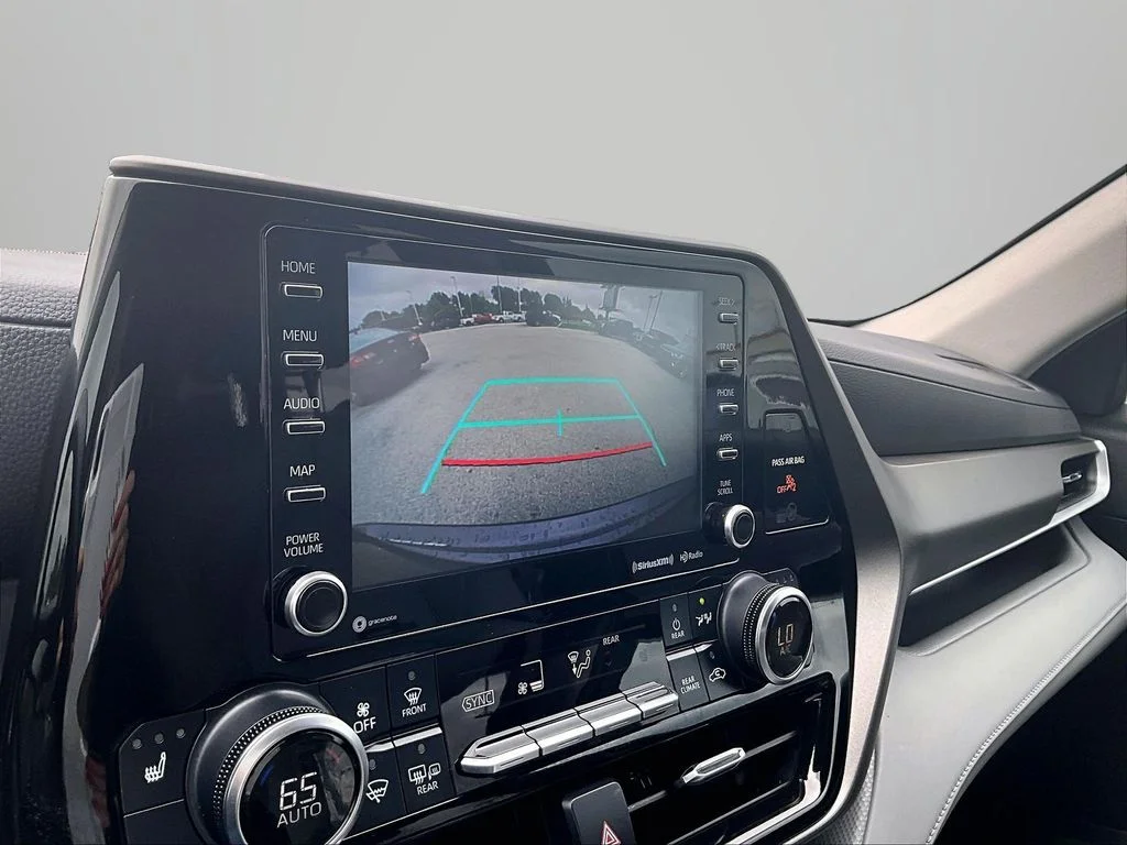 Used 2022 Gray Toyota XLE image 22