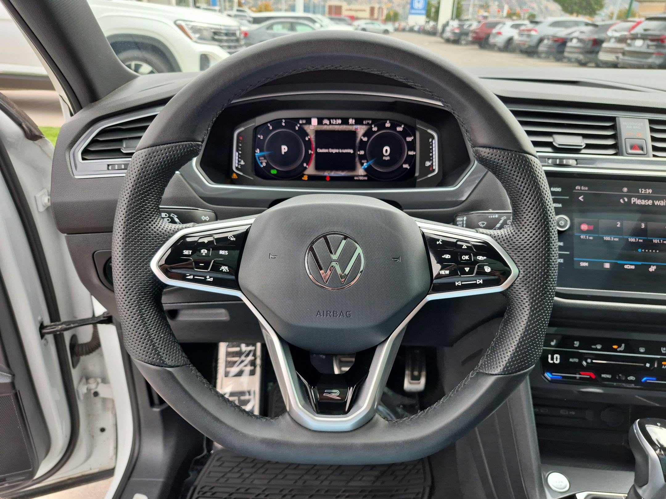 Used 2022 Pure White Volkswagen SEL R-Line image 18