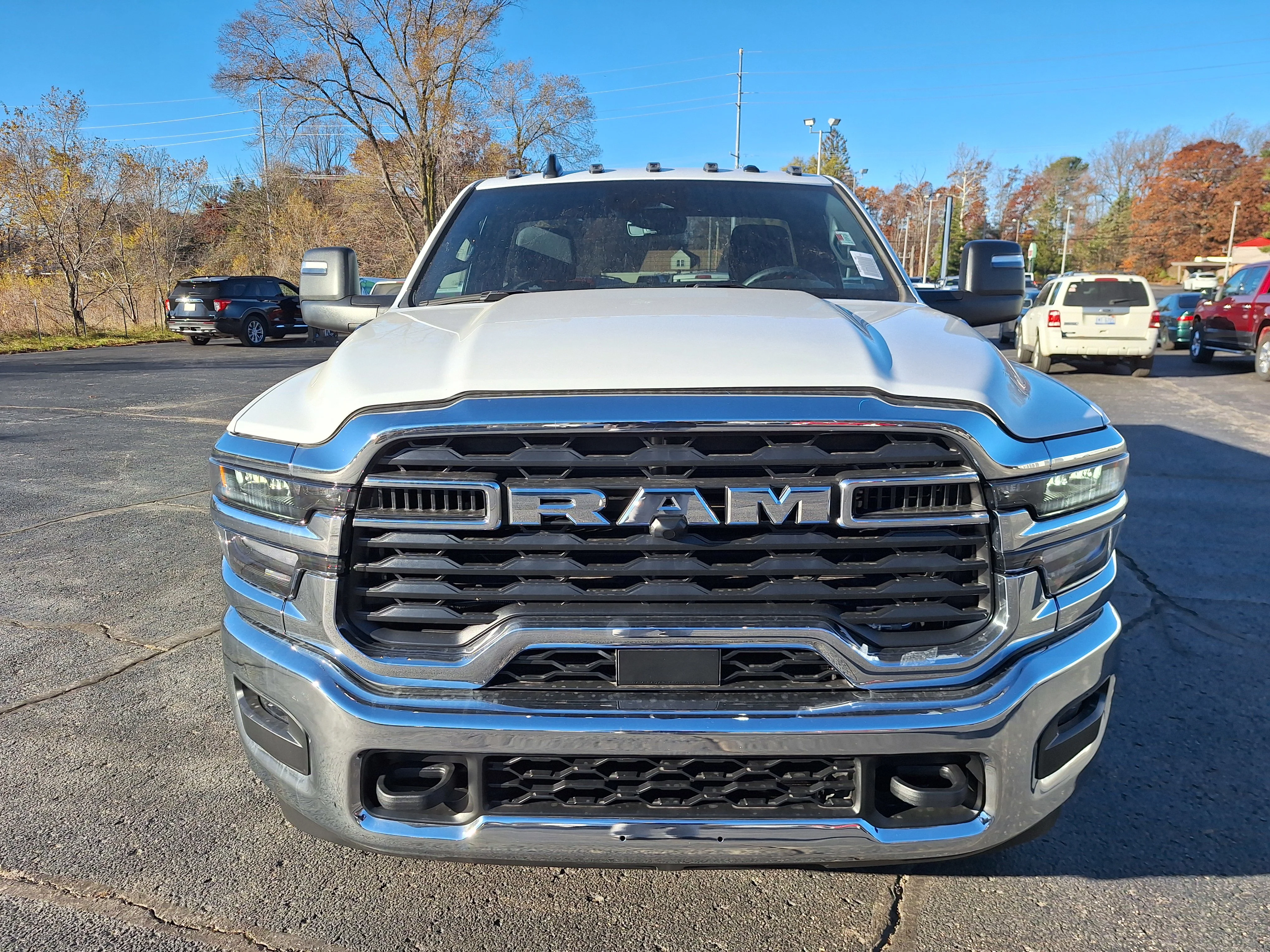 New 2026 Bright White Clear-Coat Exterior Paint RAM Tradesman Reading Service Body image 7