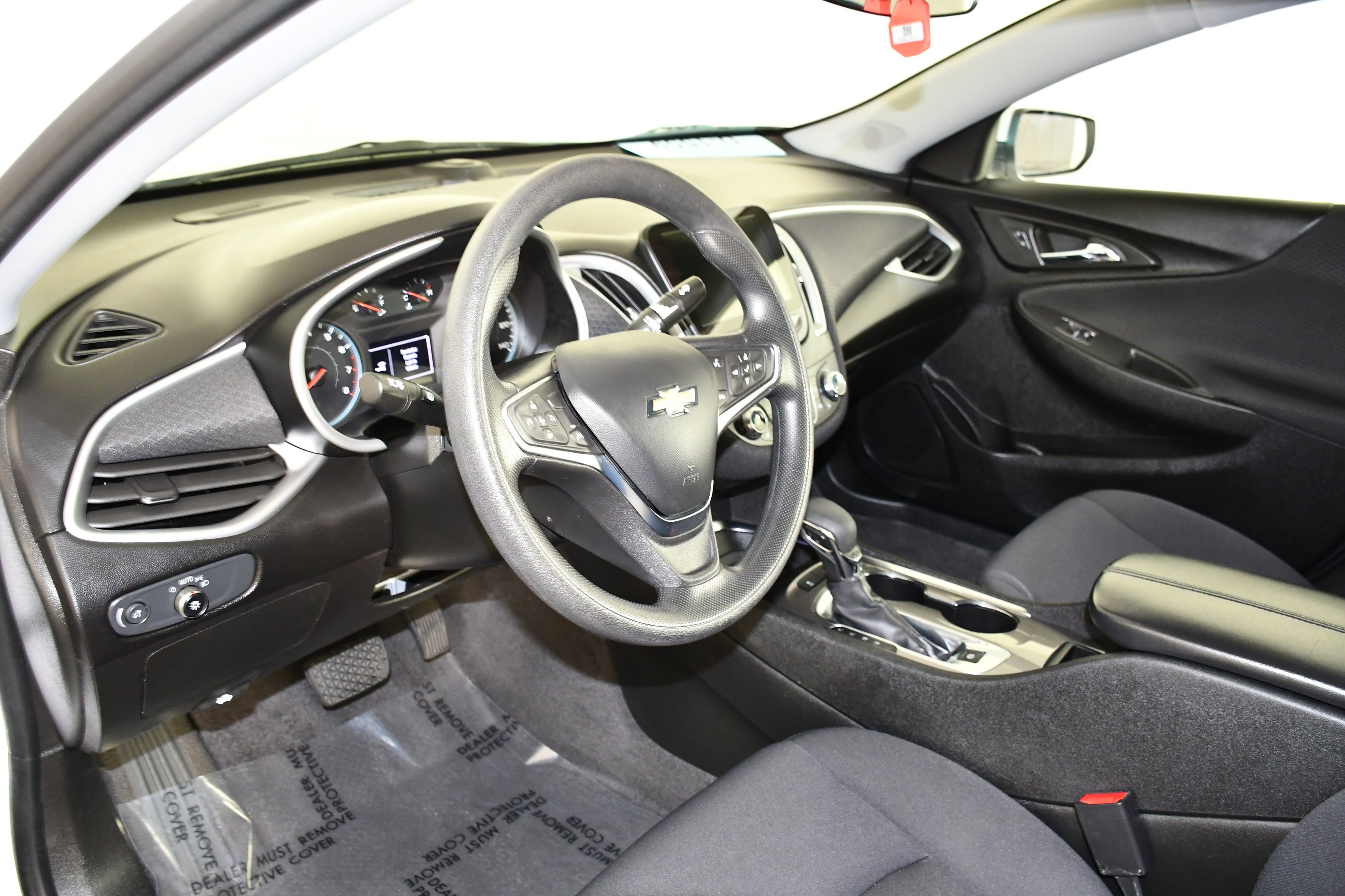 Used 2024 Summit White Chevrolet LT image 38