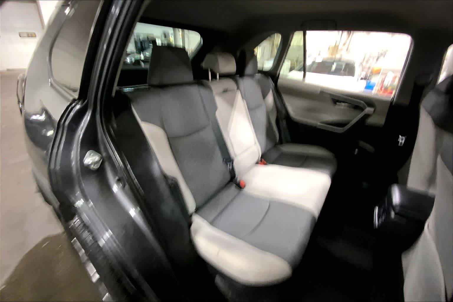 Used 2024 Magnetic Gray Metallic Toyota Hybrid XLE image 20