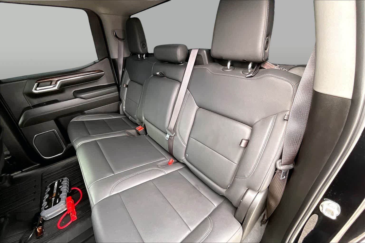 Used 2023 Onyx Black GMC SLT image 20