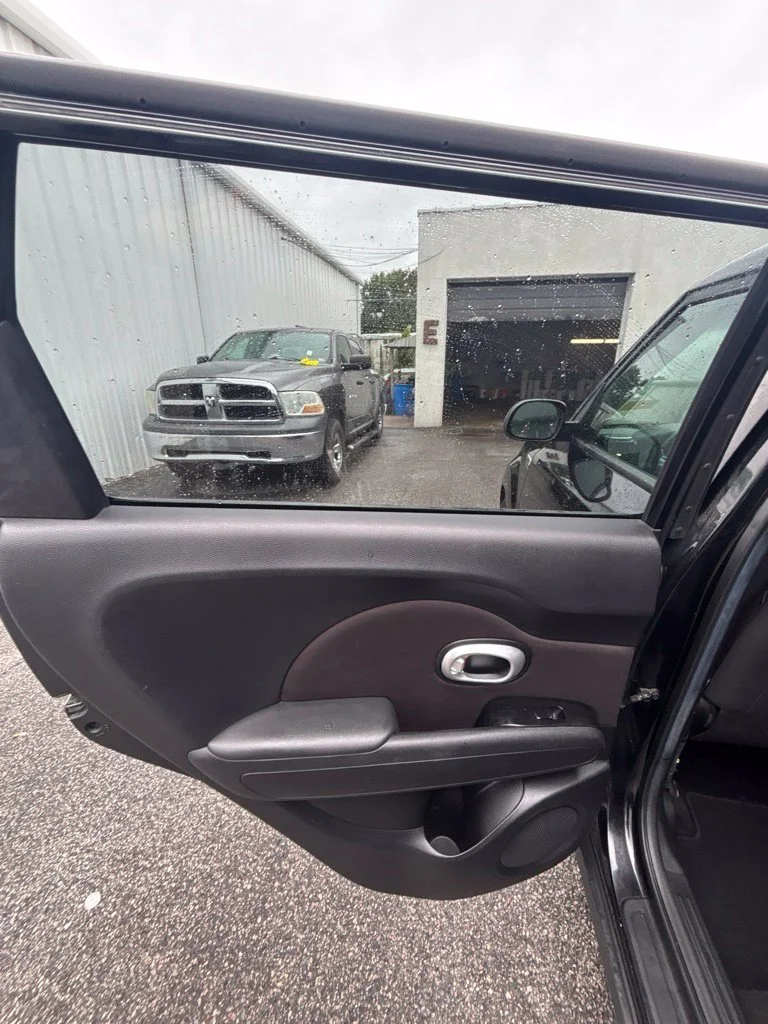 Used 2016 Black Kia Base image 16