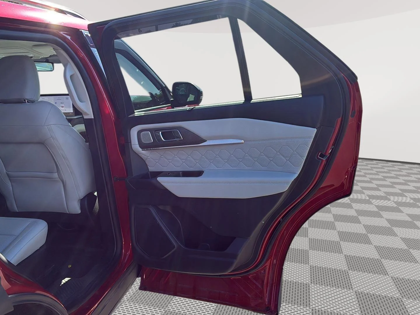 Used 2025 Rapid Red Metallic Tinted Clearcoat Ford Platinum image 15